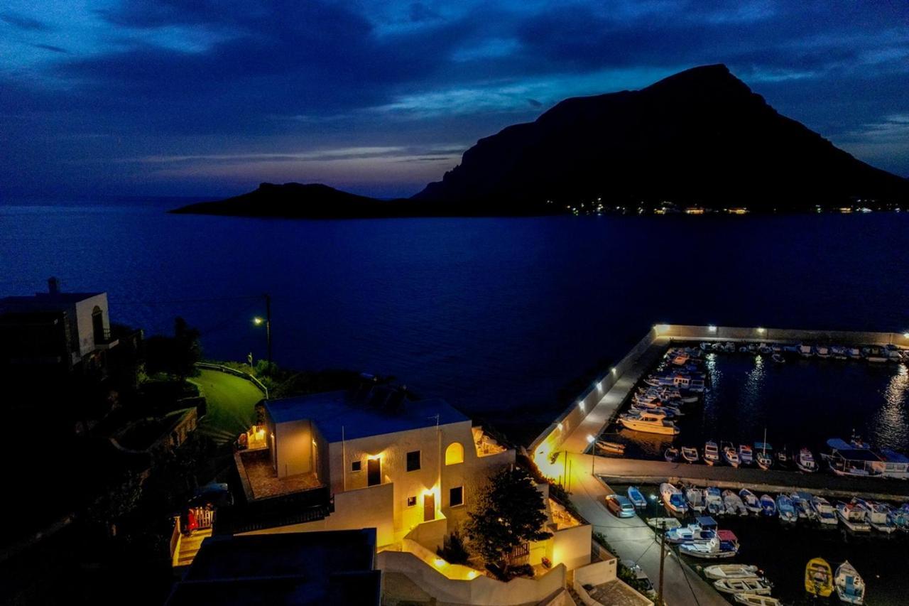 Pelagos Seafront Accommodation - Maria Myrties ภายนอก รูปภาพ